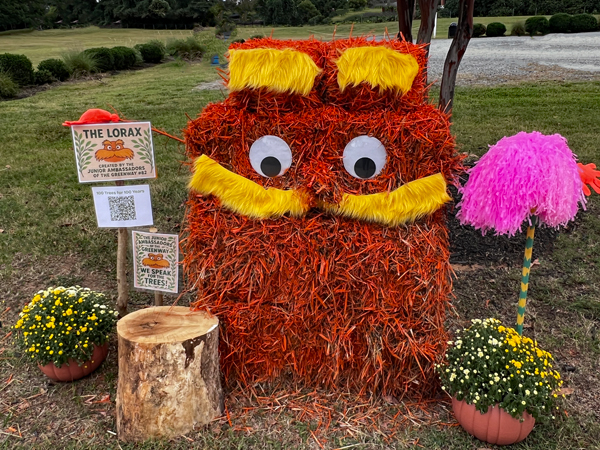 Junior Ambassadors for the Greenway scarecrow