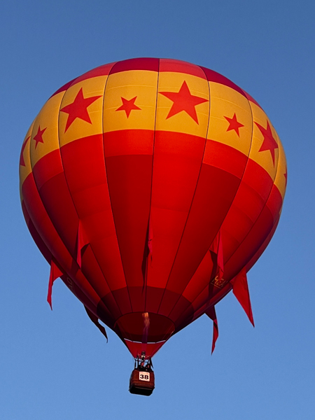 hot air balloon and Pilot Barbara McKinley