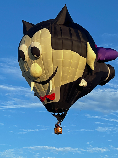 Chris Smart in the Devil Hot Air Balloon