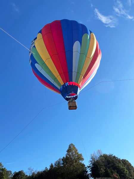 Kristen and Rachel in the hot air balloon