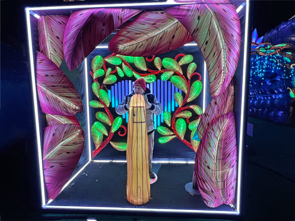 Lee Duquette making music