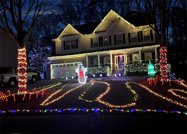 Christmas Decorations in Shelly Woods