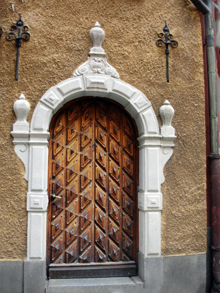 fancy doorway in Tallinn