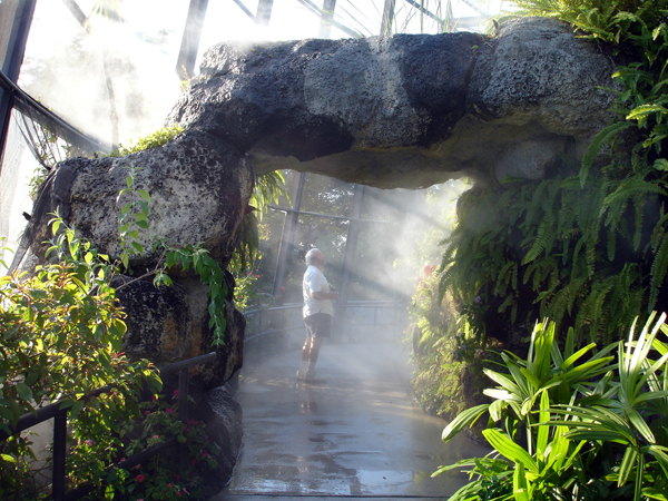 Lee Duquette at Butterfly World