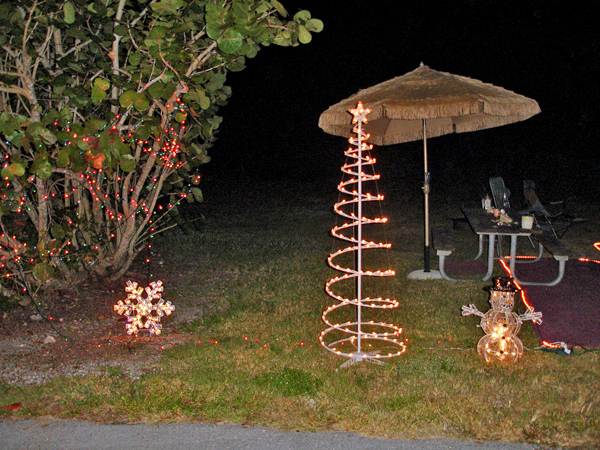 Christmas decorations in the two RV Gypsies yard at Markham Park