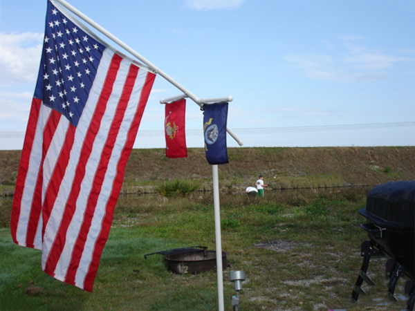 Lee, Alex and the flag