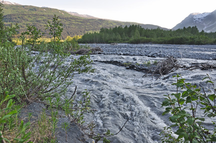 the river at HEIDEN CANYON