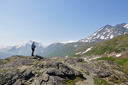 Lee Duquette on the trail at Thompson Pass