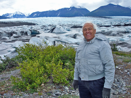 Lee Duquette and the gorgeous Knik Glacier