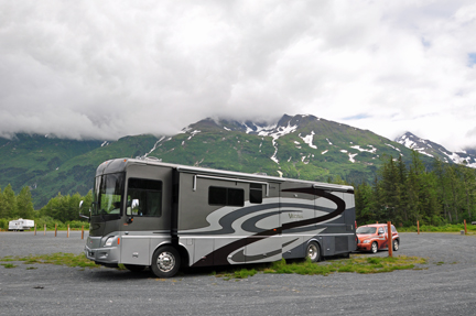 car and motorhome of the two RV Gypsies