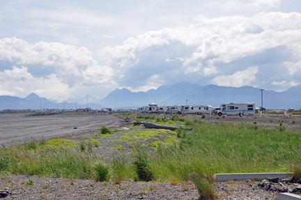 view at low tide from the RV of the two RV Gypsies