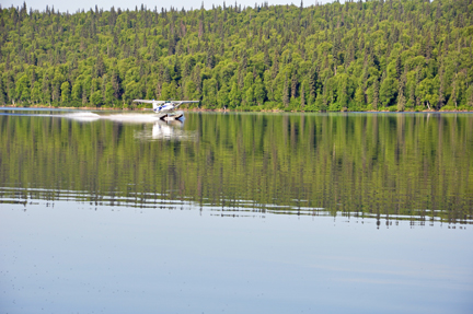 the floatplane returns