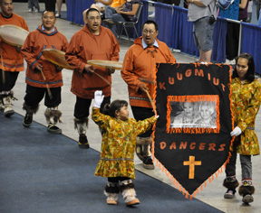 Kuugmuit dancers