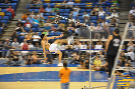 one foot high kick  contest