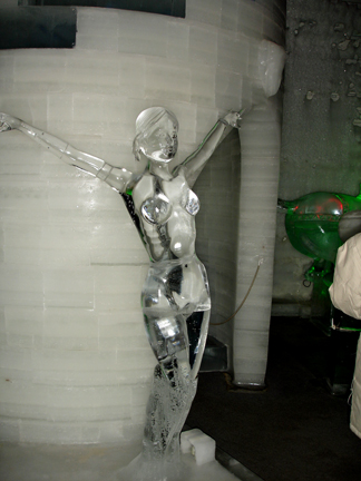 ice statue 
