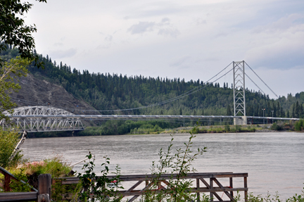 pipeline and Tanana River Bridge