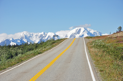 the road into the mountain