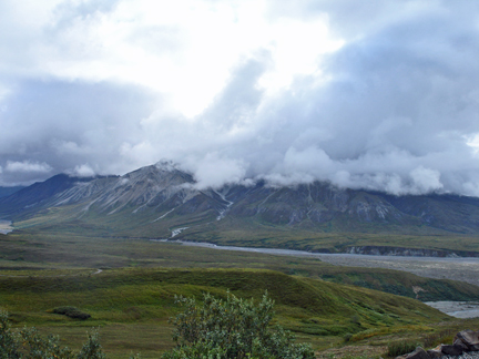 clouds come in 