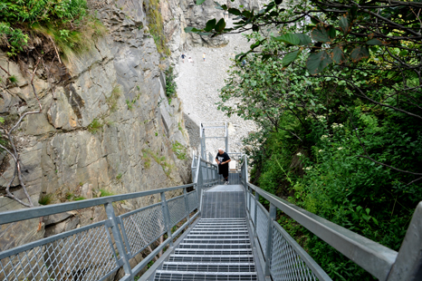 Lee Duquette on the stairs to the Cape Enrage beach