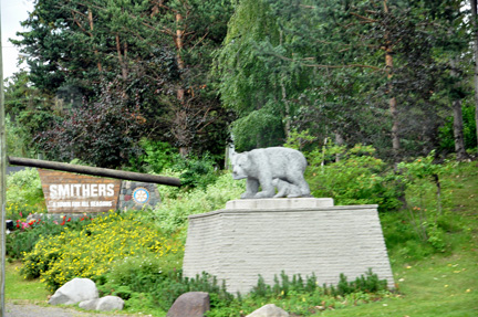 a bear statue