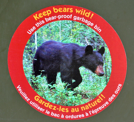 bear sign on trashcna