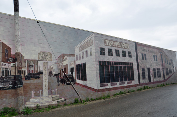 mural - Dawson Creek's downtown street scene