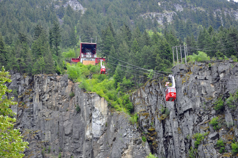 2 trams coming down