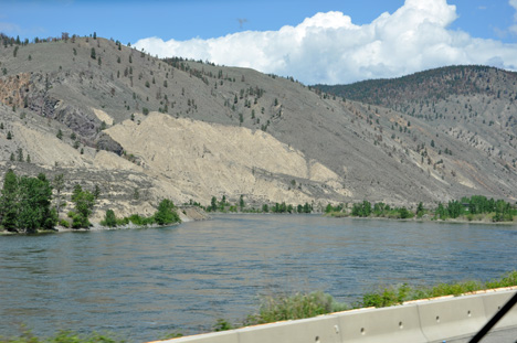 mountains  and river