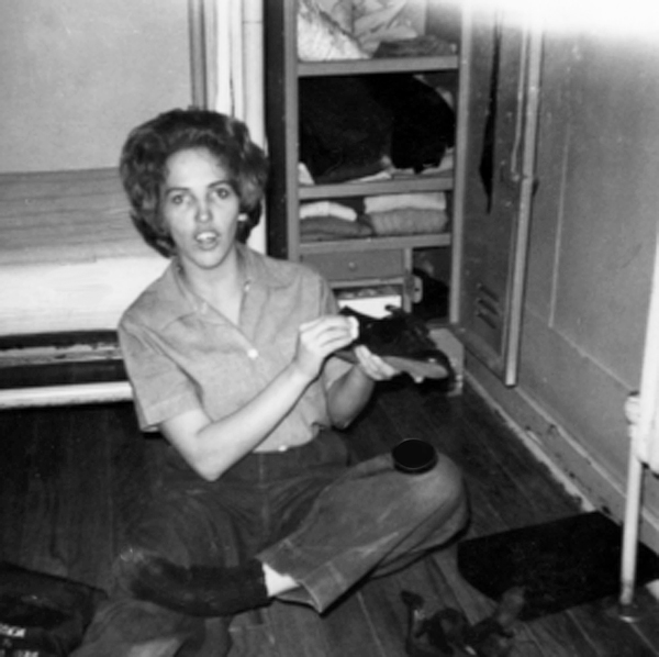 Karen Rasmussen shining shoes