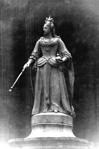 Statue of the Queen