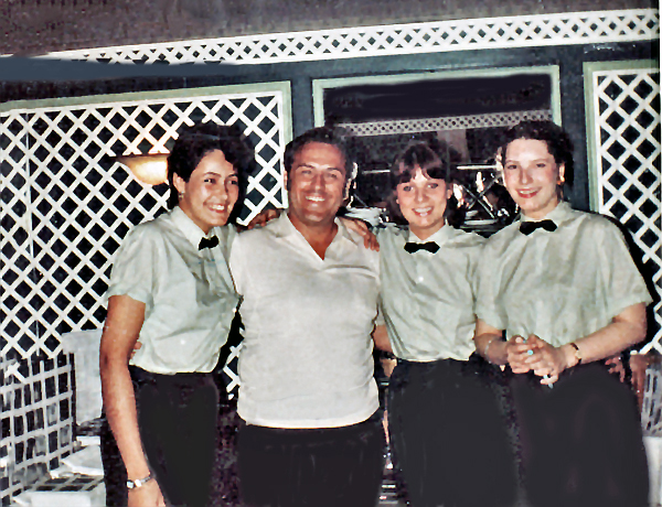 Lee Duquette made friends with the female servers