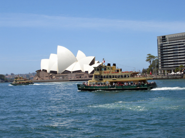Sydney Opera House and boats