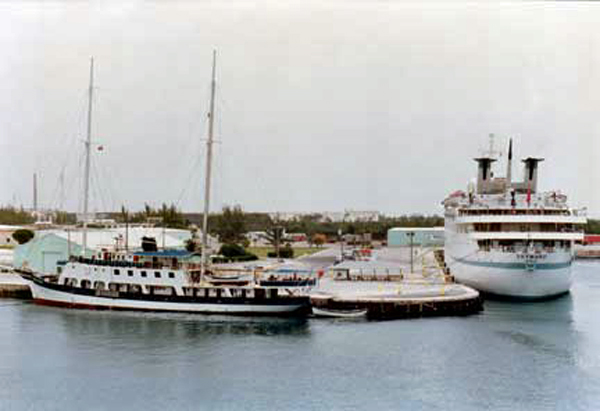 ships at dock in Miami Florida