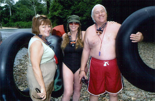 Dona, Karen and Lee Duquette