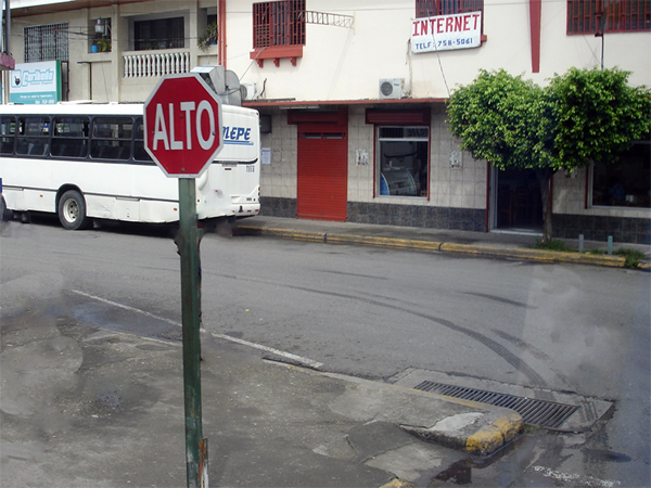 alto - stop sign