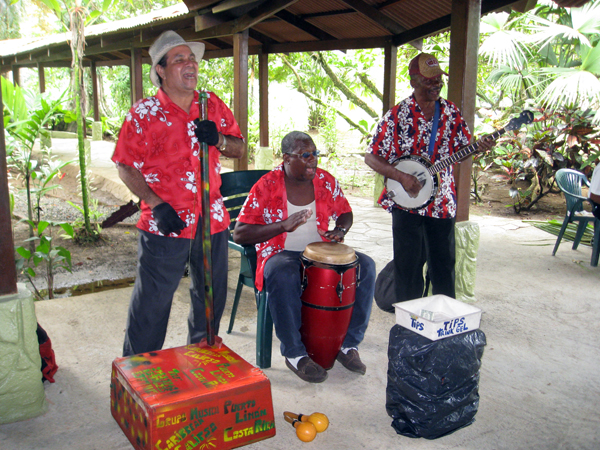 Musicians in Limon