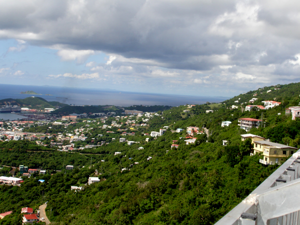 houses above Magens Bay
