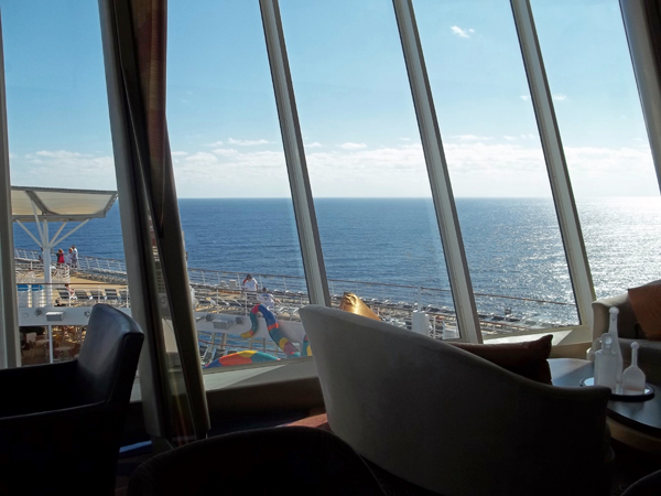 lounge on Oasis of the Seas