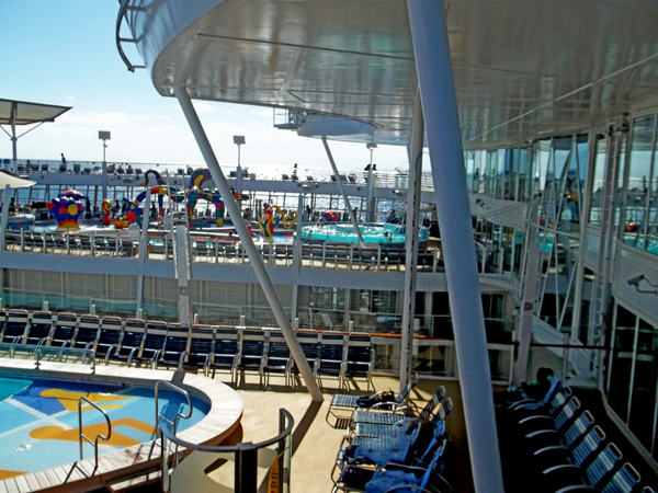 Pool on Oasis of the Seas