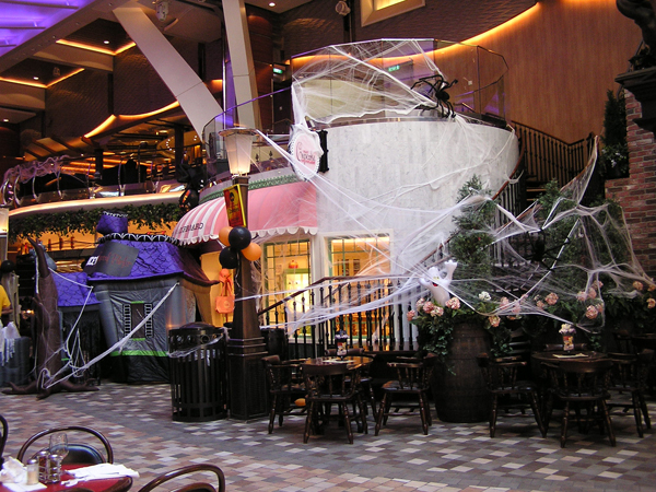 Halloween decor on Oasis of the Seas