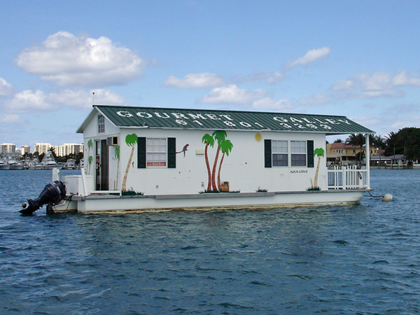 floating Gourmet Galley