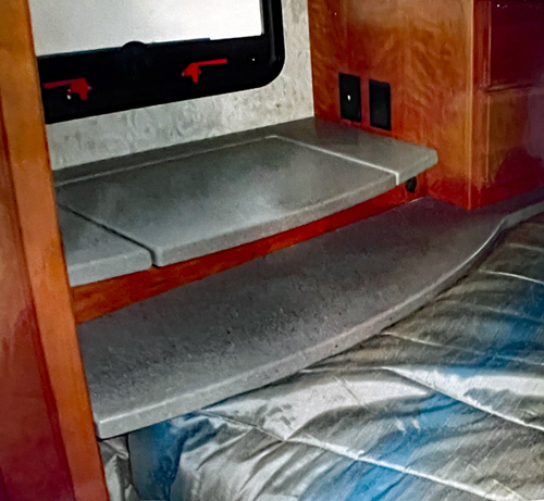 how the RV closes up