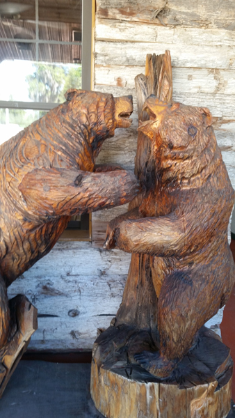 2 bear carvings