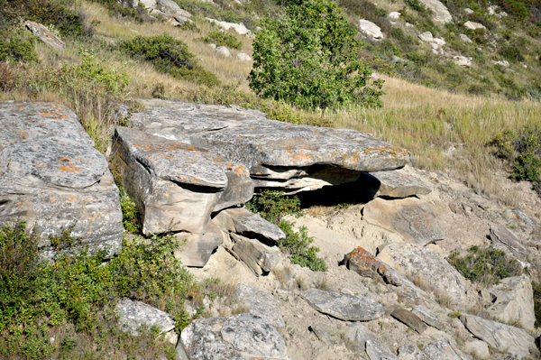 miniture cave