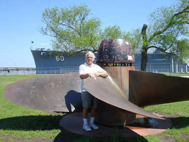 Lee with the propeller