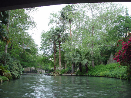 Riverwalk boat ride scenery