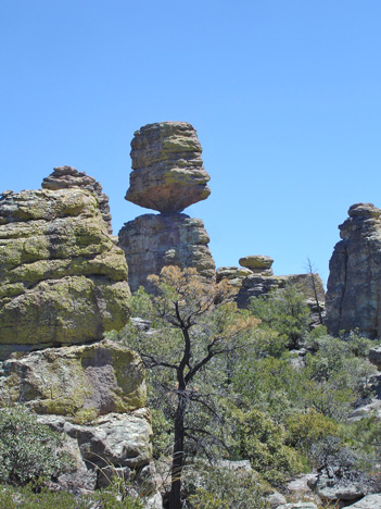  balancing rock