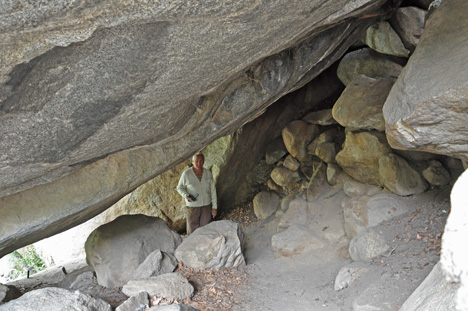 lee Duquette under a big rock 