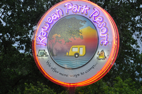 sign entering Kaweah Park Resort