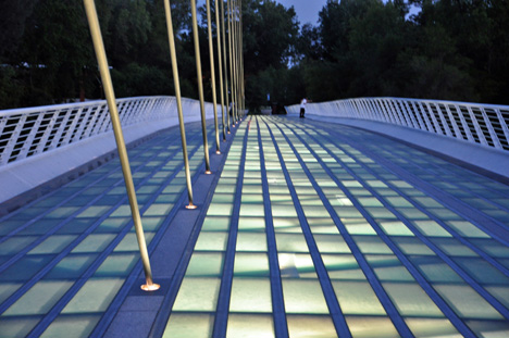 the Sundial Bridge and pylon during the evening